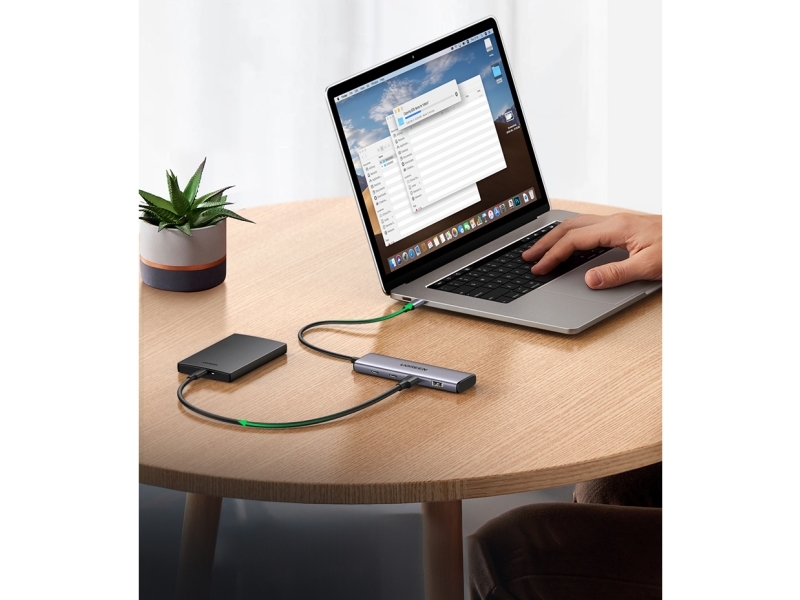 HUB USB-C – 2x USB-A/2x USB-C 20 cm Ugreen CM473 – grå