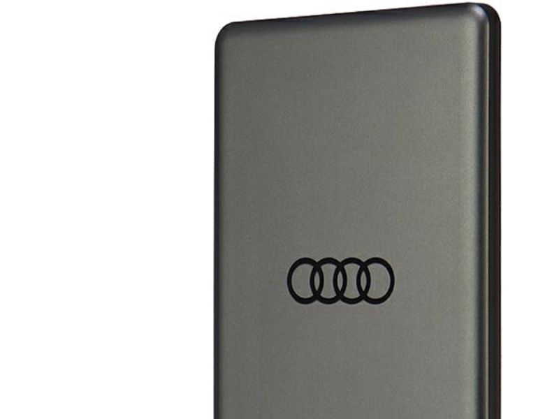 Powerbank Audi Big Logo Magsafe Induktiv 15W 5000Mah - Grå