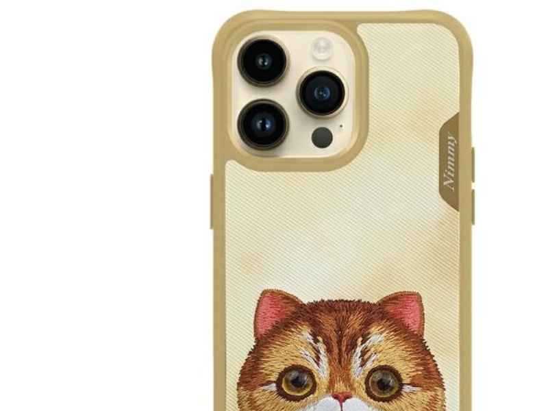 Nimmy Big Eyed Pet 2.0 Katteetui Til Iphone 15 Pro - Grøn