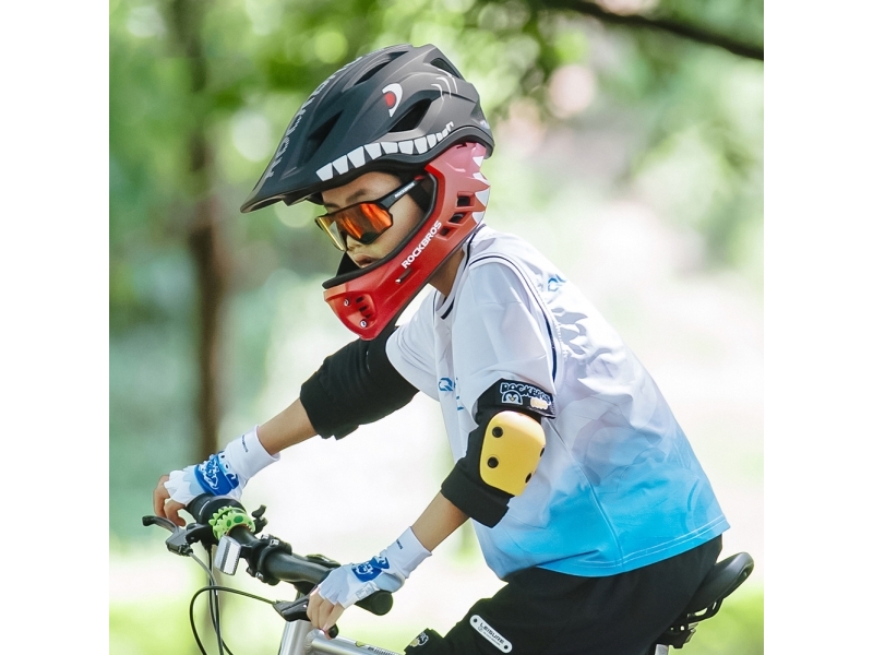 Rockbros TT-32005 Shark Children's Bike Helmet with Detachable Jaw Size M (54-58) - Black