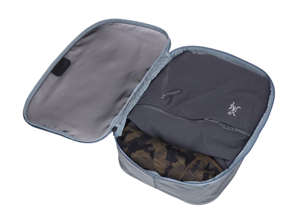 Thule packing cube - Väska för kläder - medium - nylon - dammgrå | Baby & barn - Textil och kläder - Väskor | GameStuff