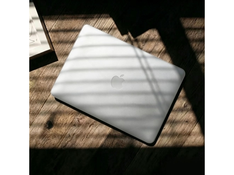 Tech-Protect Softshell-Case Für Macbook Pro 16" 2021 / 2023 / 2024 / 2025 / 2026 - Transparent