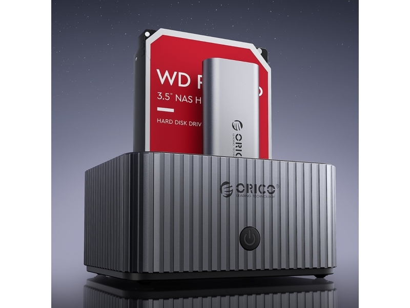 Orico dockingstation til drev med klonfunktion M.2 NVME + 2,5/3,5 HDD / 2,5 SSD – grå