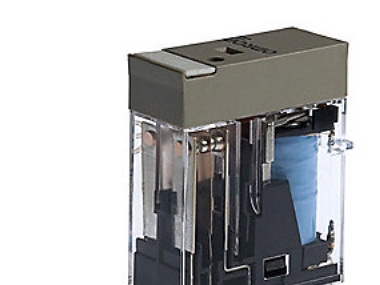 Relæ plug-in 8-polet DPDT 5A Mech & LED-indikatorer label facilitet 230 VAC G2R-2-SN 230AC(S)