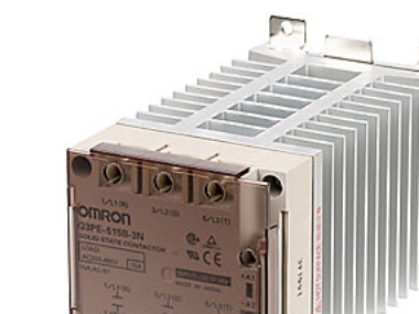Omron Solid state-relæer 3-polet, 25 A, 528 VAC maks, G3PE-525B-3N 12-24VDC