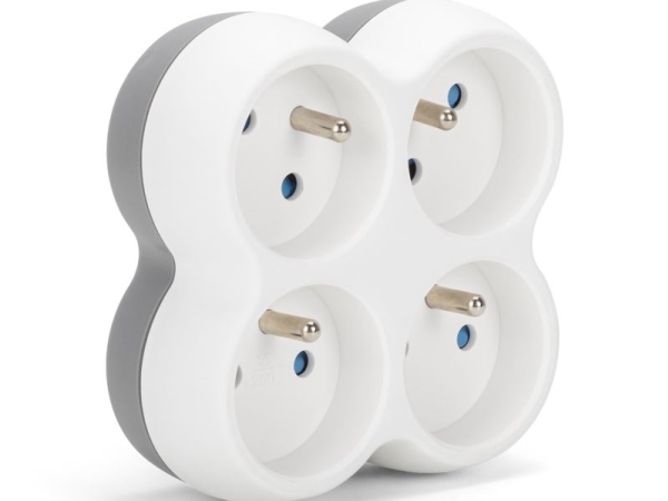 Grå og hvid elektrisk splitter med 4 stikkontakter MT096-WG
