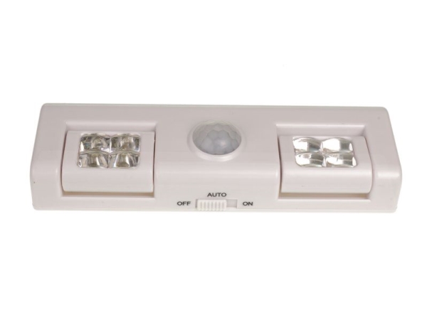 RUM-LUX LBS-01 LED stik-natlampe til stikkontakt m. bevægelses- & dagslyssensor (batteri)