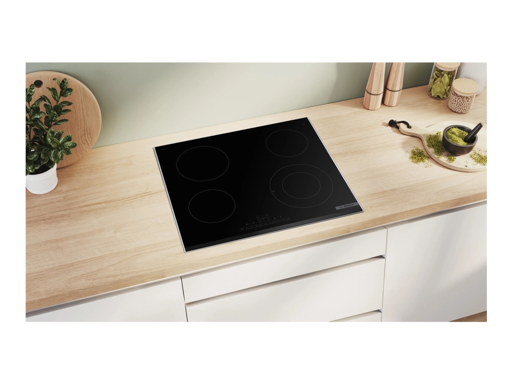 Bosch Serie | 6 PKF675FP2E - Keramisk kogeplade - 4 plader - Niche - bredde: 56 cm - dybde: 49 cm - med rustfrit stål-pynt - sort