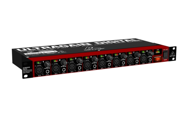 Behringer Ada8200 - Lydkonverter