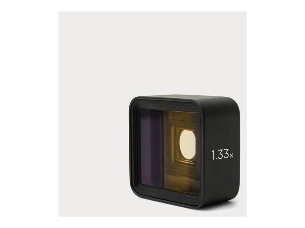 Moment 1.33X Anamorphic Lens - Gold Flare - T-Series