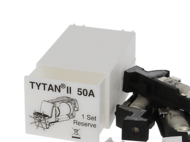 Niko TYTAN II Sikringsskuffe 3x50A med melder, komplet, 61-918