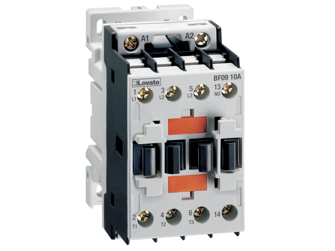 LOVATO 3 polet kontaktor 9A AC3, Spolespænding 24V 50/60HZ, 1 NO hjælpe kontakt