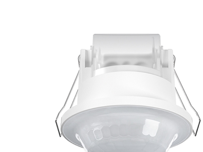 ESYLUX Loftsmonteret bevægelsessensor BASIC EXPRESS MD 360° 08 IR 1C FM IP23 WH, rækkevidde ca. Ø 8 m, nulgennemgangsrelæfunktion