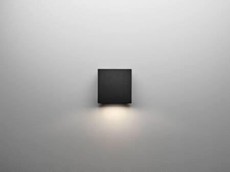 Pixo S I Sort 2700 K/3000 K/4000 K, 280-940 lm, 3,5-11 W, 90° spredn., IP65, IK10. Fasedæmpbar driver L80 100.000 t