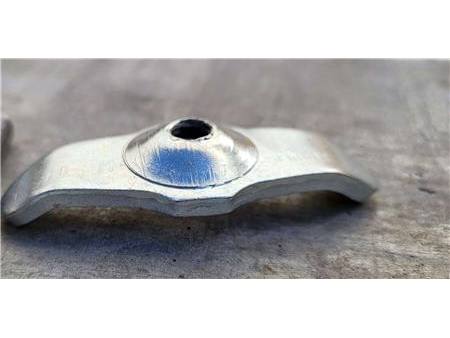 Støbeskabelon for mast med fodflange, for M20 / M22 bolte, 250 mm centerafstand, 290 x 500 mm