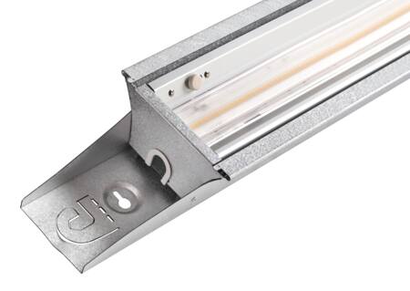 INDU23 PRO IP23 55W 8.502LM 4000K, industriarmatur med medium linseoptik, gennemfortrådet