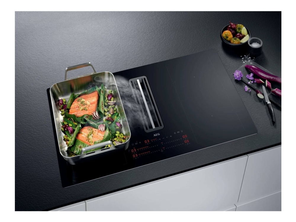 AEG CCE84779CB - Induktions kogeplade - 4 plader - Niche - bredde: 78 cm - dybde: 49 cm - Klasse A+ - sort med nedtræksudstødning (ekstraktion og recirkulation)