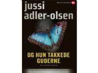 Produktfoto för Og hun takkede guderne | Jussi Adler-Olsen | Språk: Danska