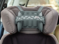 NapUp Headband supporting the car seat – gray