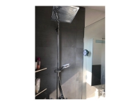 TFA Bathroom – Klocka – kvarts – väggmonterbar – 10.2 x 5.5 cm – ram: bensingrön