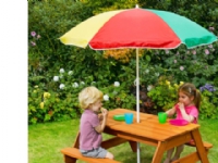 Plum Träbord med parasoll för barn i trädgården i trä