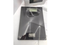 Black+Decker køkkenvægt ES9900040B (5 kg)